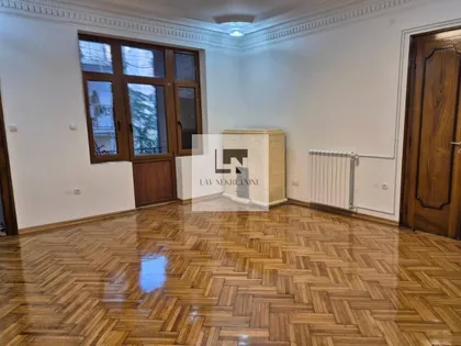 Botanička Bašta | 4zida.rs