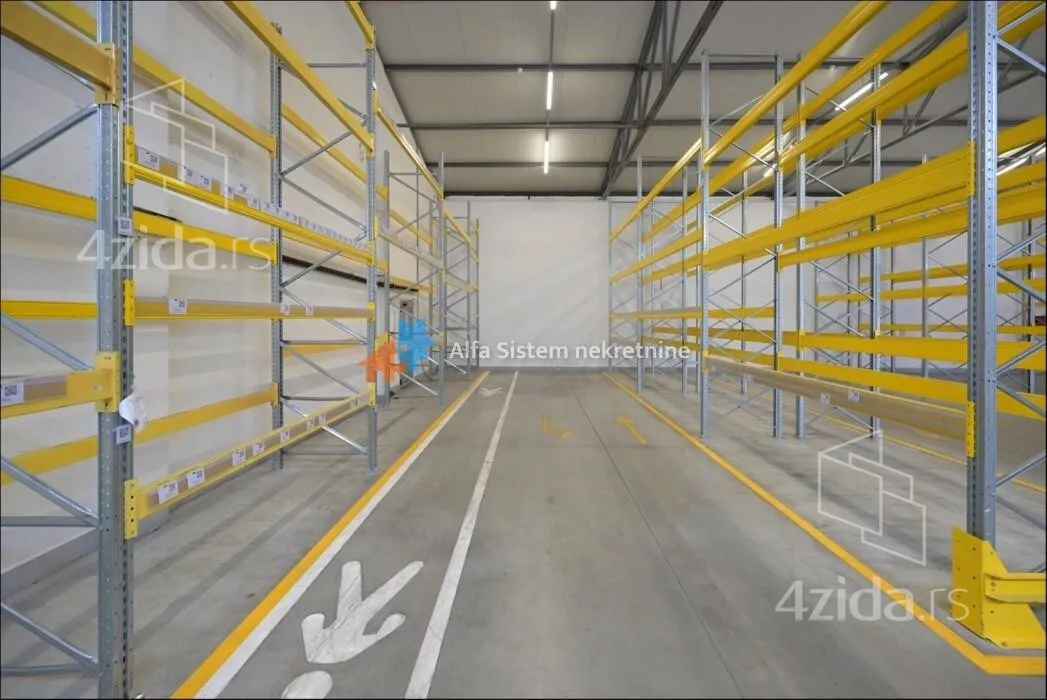 Poslovna zgrada | 4zida