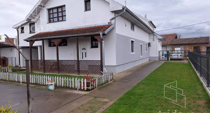 2-etažna kuća na prodaju, Lazarica, 120.000€, 249m² - stampaj