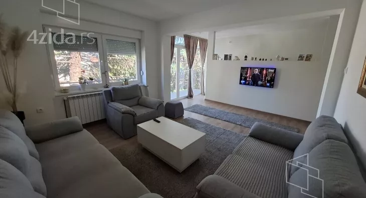 3-etažna kuća | 4zida