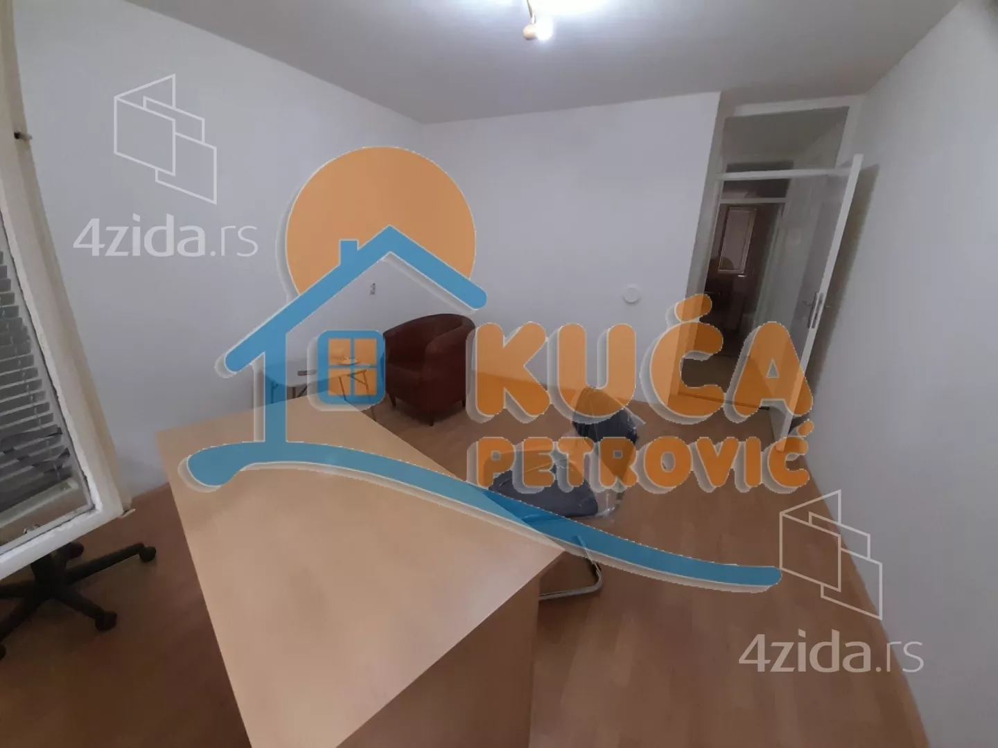 Lokal | 4zida