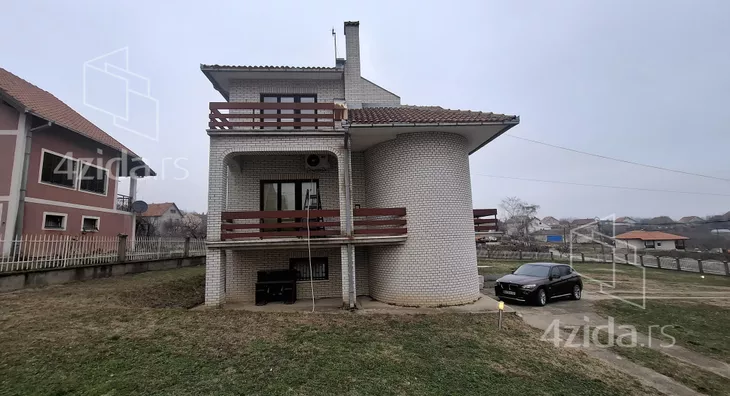 3-etažna kuća | 4zida