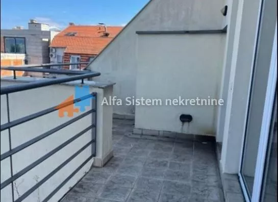 Šestosoban stan | 4zida