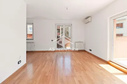 Zeleni Venac | 4zida.rs