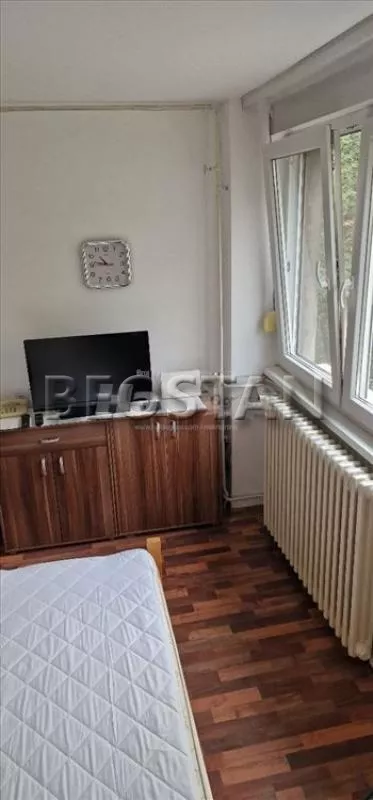 Studentska | 4zida.rs