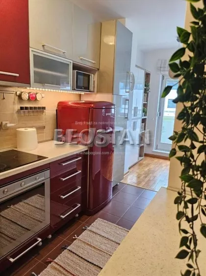 Gandijeva | 4zida.rs