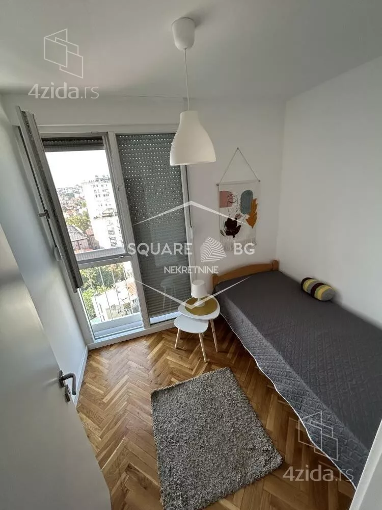 Četvoroiposoban stan | 4zida