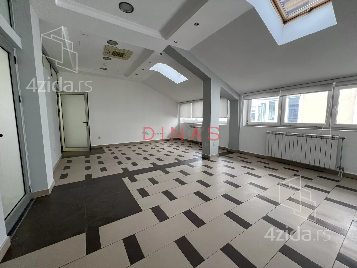 Poslovni prostor | 4zida