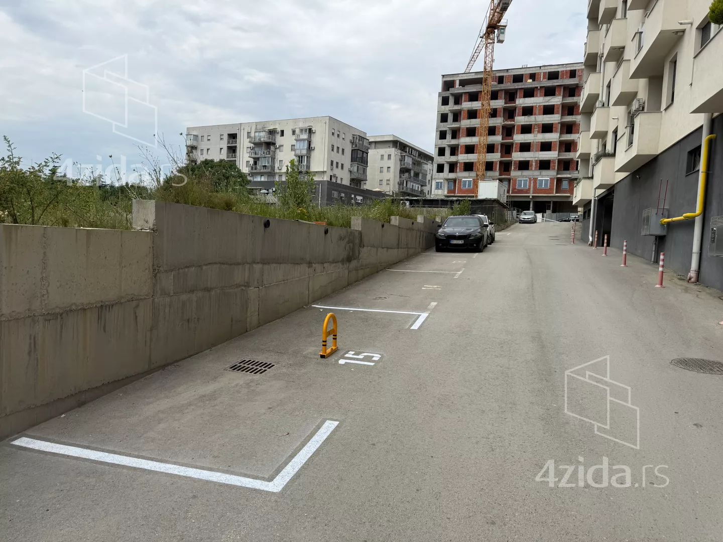 Parking | 4zida