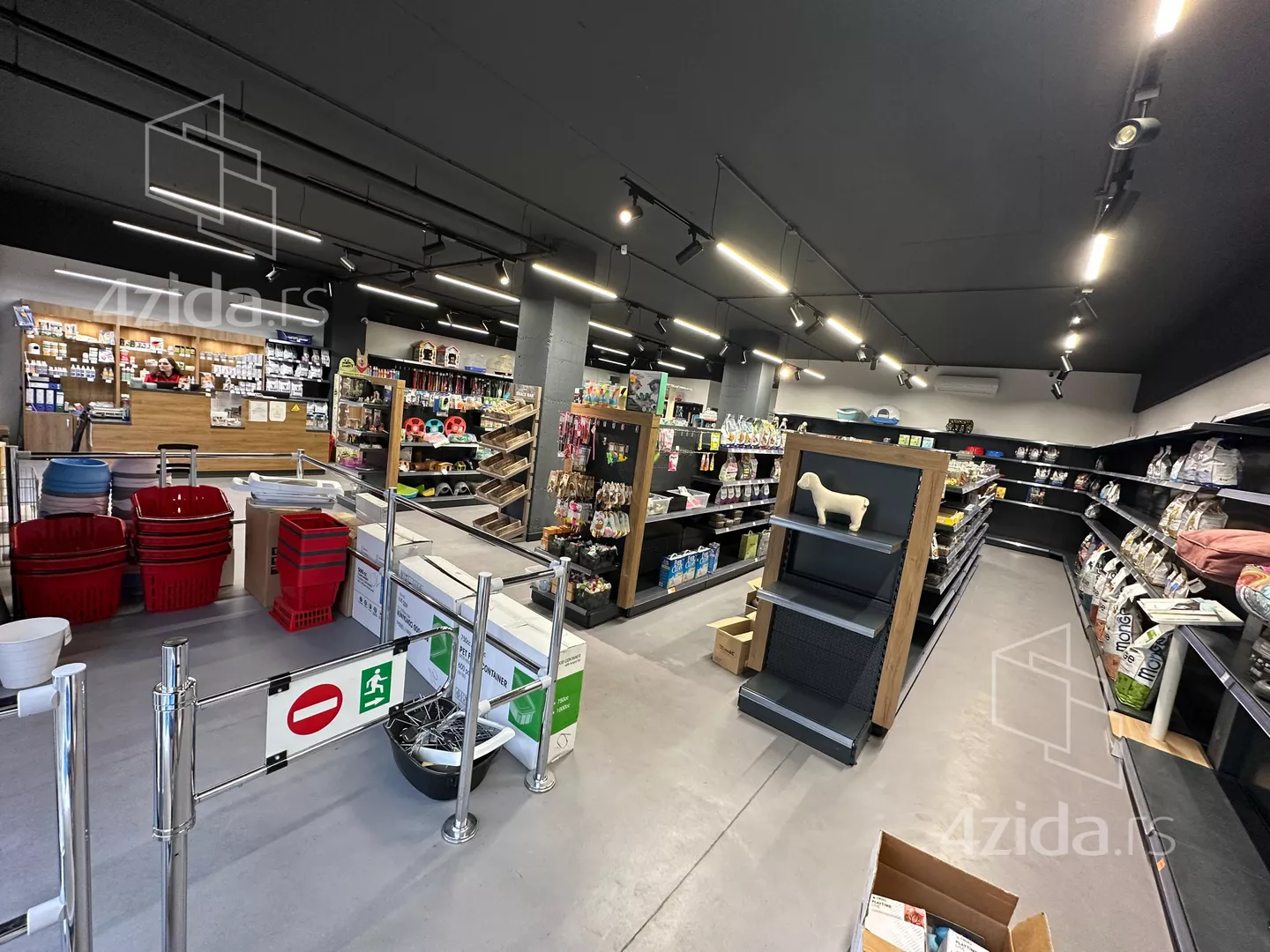 Poslovni prostor | 4zida