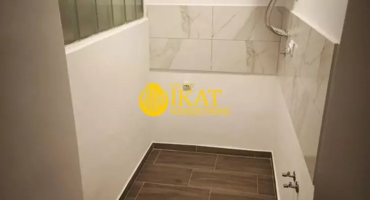 4-etažna kuća | 4zida