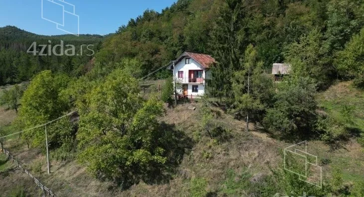 Plac | 4zida