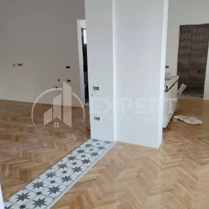 Prvomajska | 4zida.rs