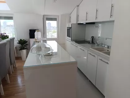 Karlovačka | 4zida.rs