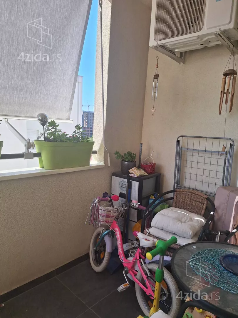 Dvoiposoban stan | 4zida