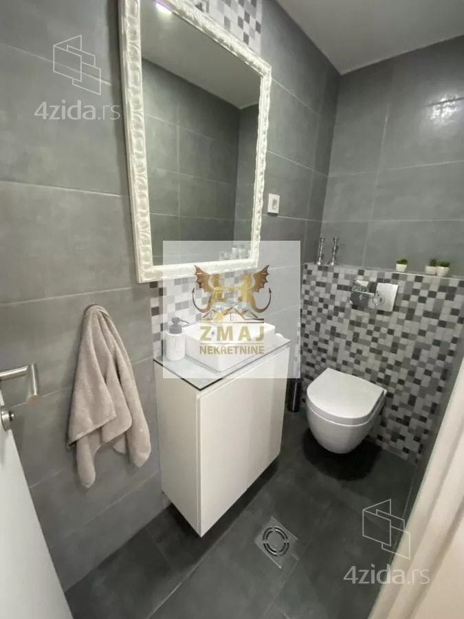 Troiposoban stan | 4zida