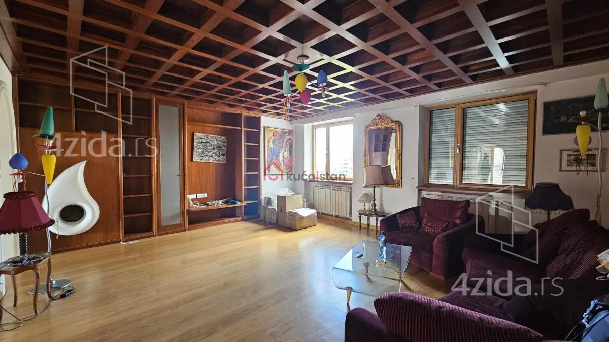 Sedmosoban stan | 4zida