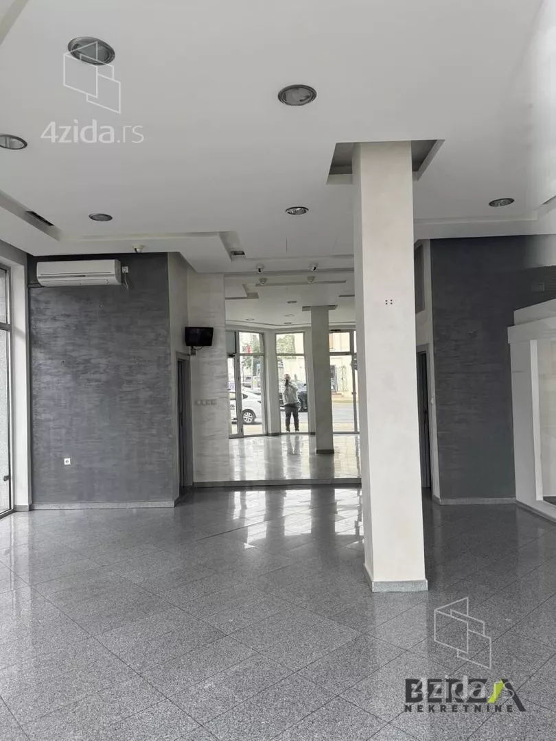 Poslovni prostor | 4zida