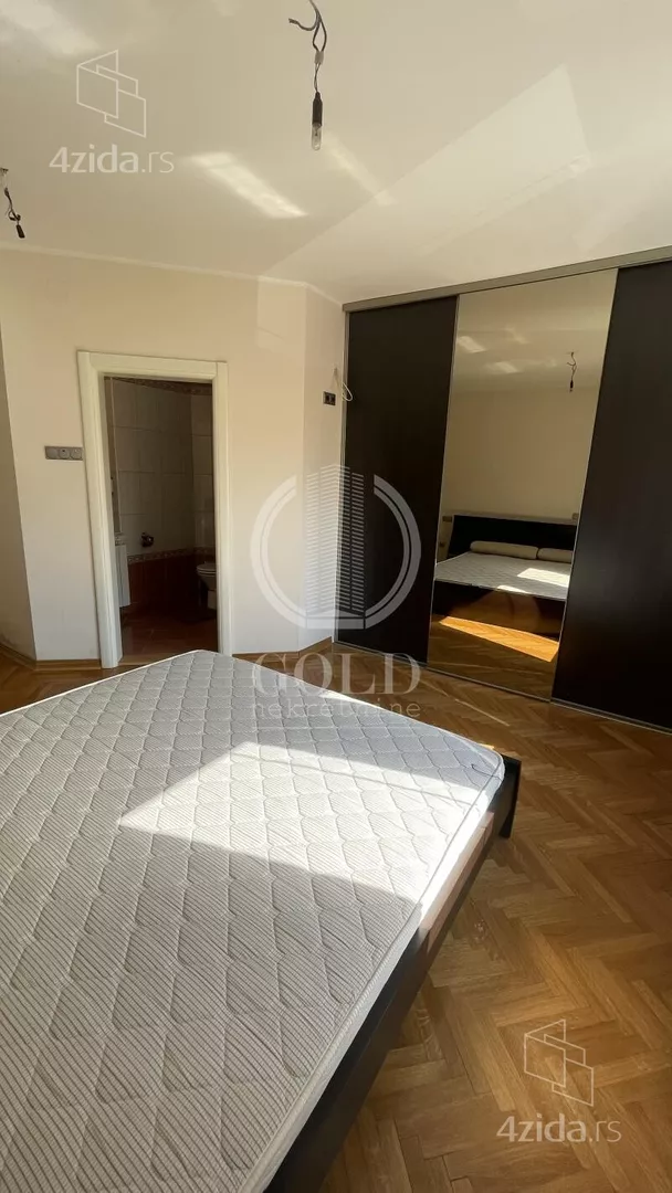 4-etažna kuća | 4zida