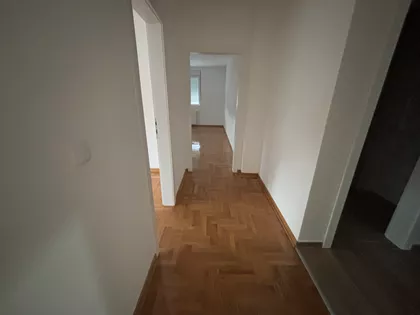 Trg Kosturnica | 4zida.rs