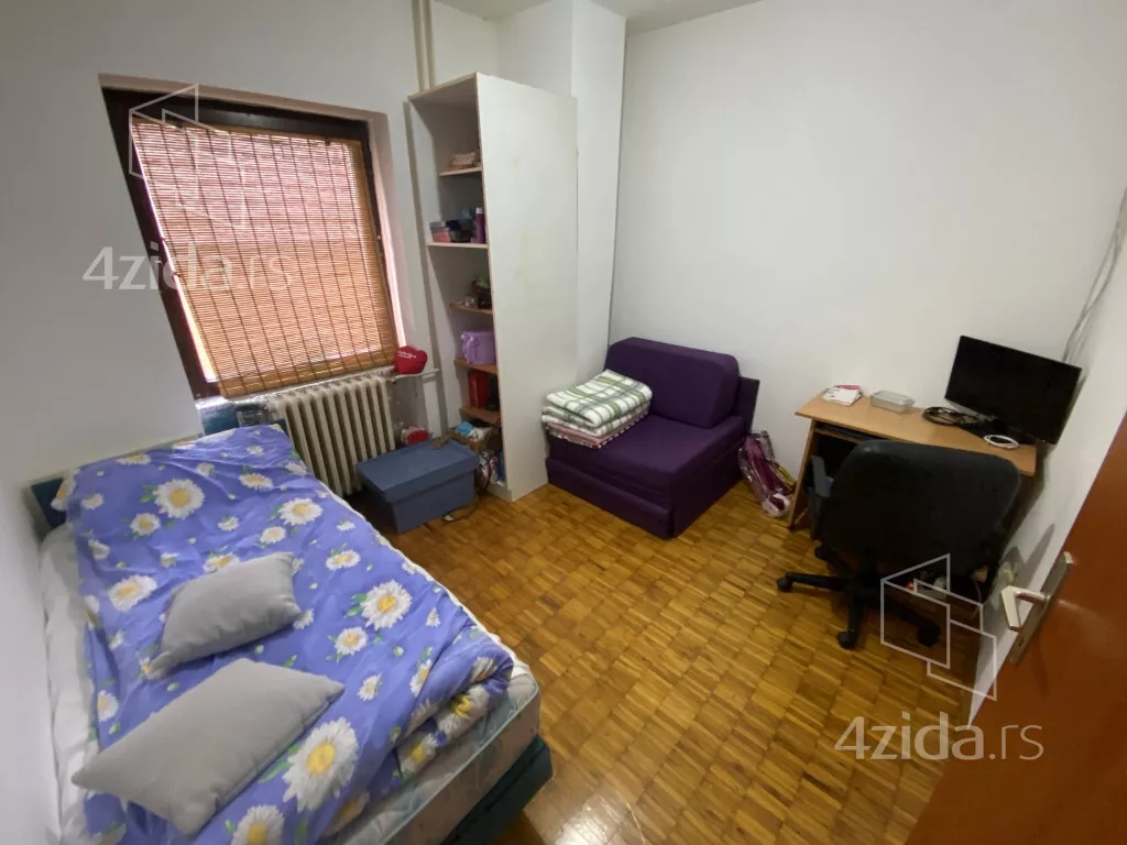 Šestosoban stan | 4zida