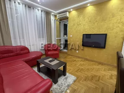 Bulevar Arsenija Čarnojevića | 4zida.rs