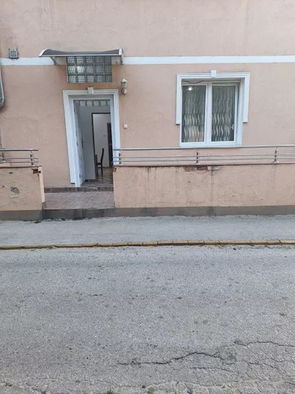 Centar 3 | 4zida.rs