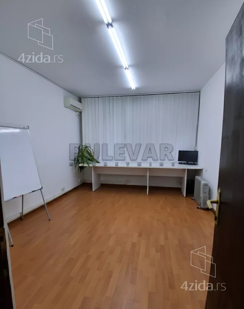 Lokal | 4zida