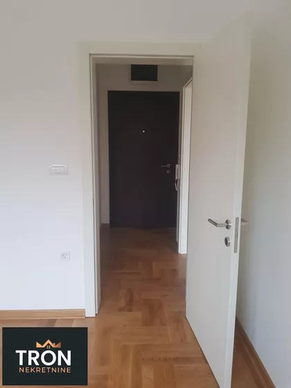 Nemanjina | 4zida.rs