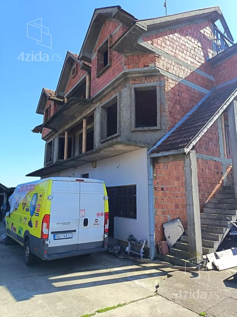 Poslovni prostor | 4zida