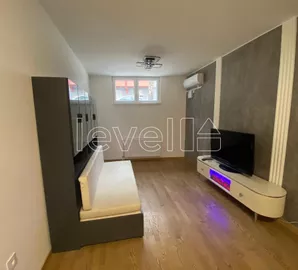 Grbavica, Gradske lokacije, Novi Sad, 3.0 stan | 4zida.rs