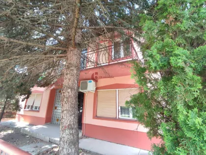 Mali Radanovac | 4zida.rs
