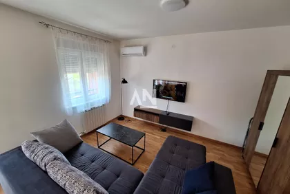 Dva bela goluba | 4zida.rs
