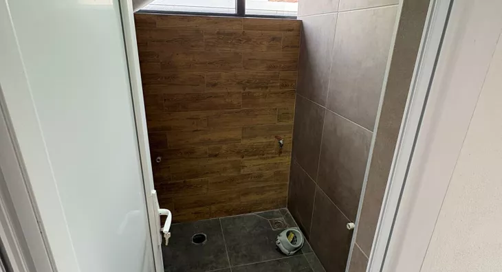 Poslovna zgrada | 4zida