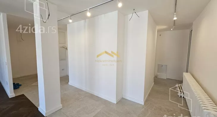 Četvoroiposoban stan | 4zida