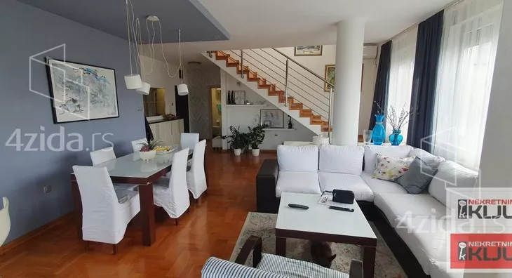 Šestosoban stan | 4zida