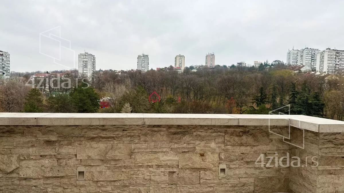 Četvoroiposoban stan | 4zida