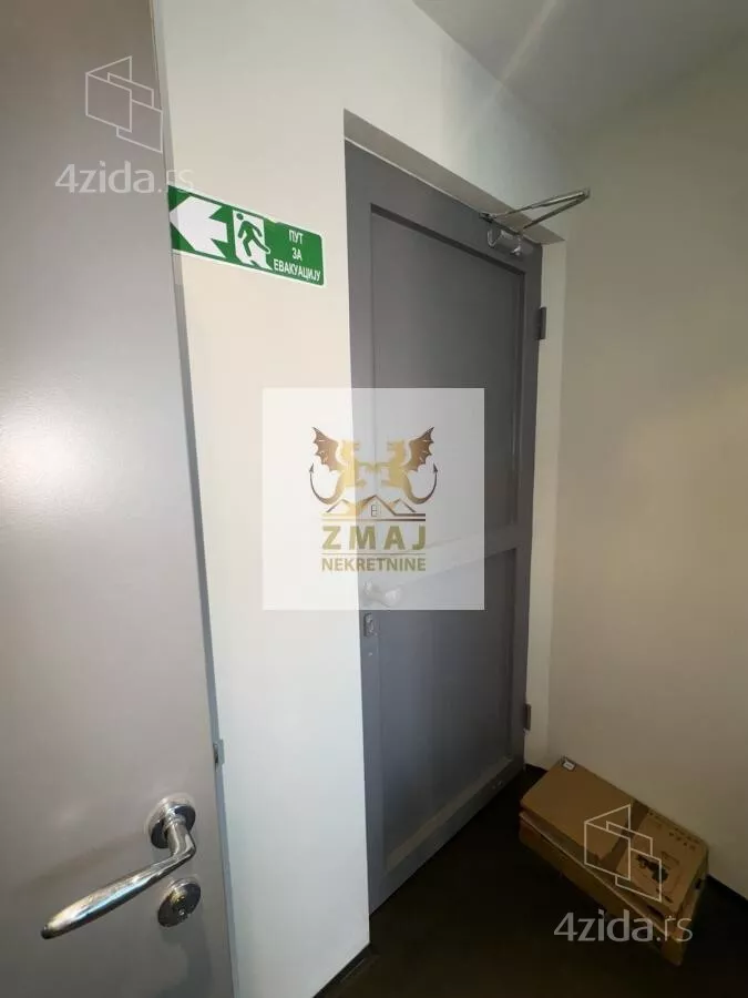 Poslovni prostor | 4zida