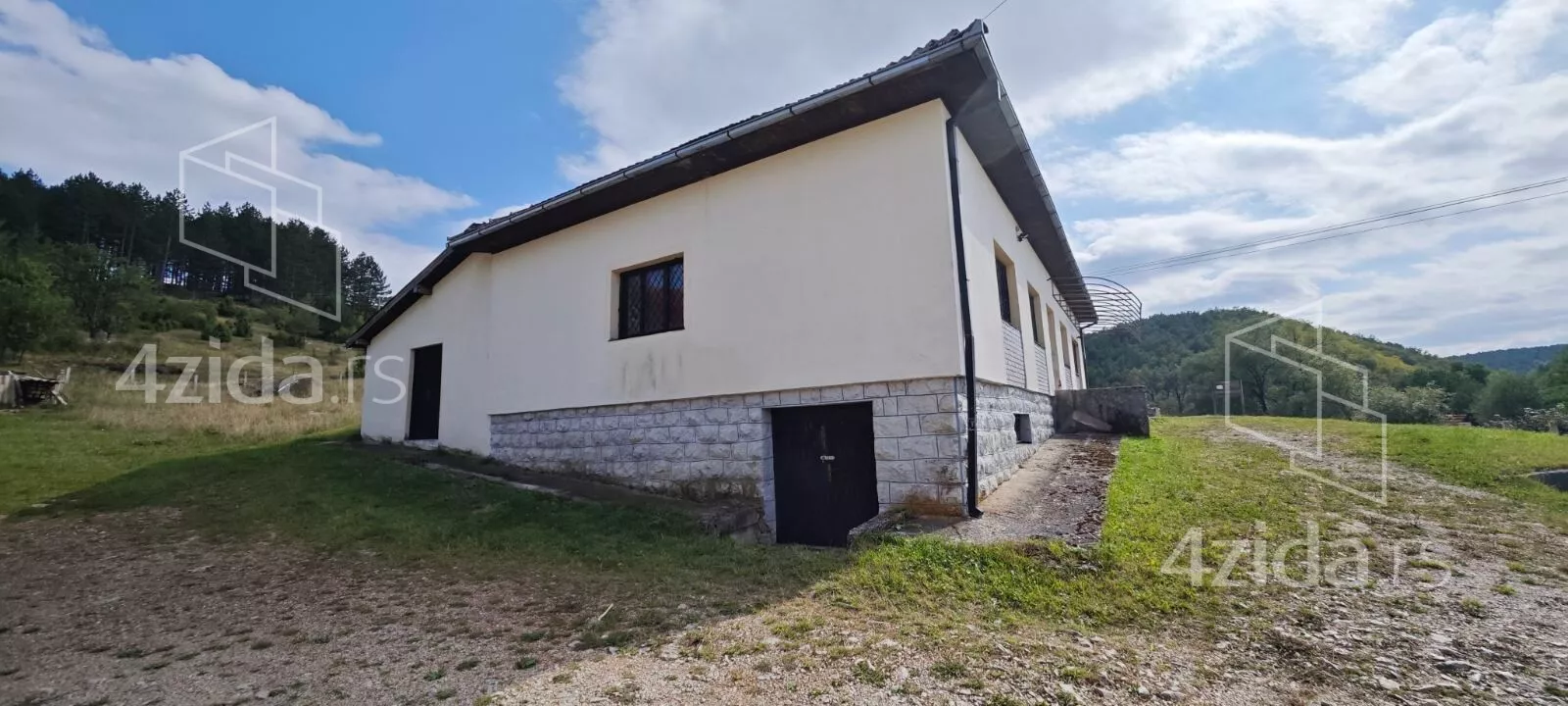 Poslovni prostor | 4zida