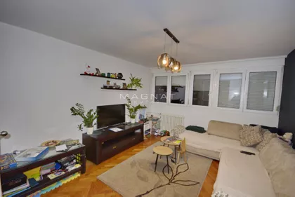 Pariske komune | 4zida.rs