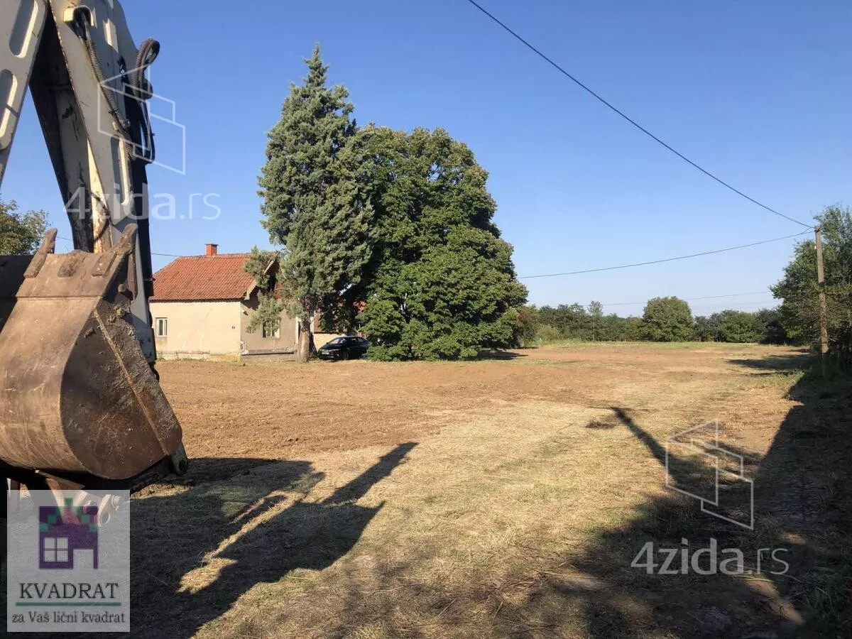 Plac | 4zida