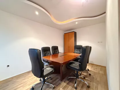 Ustanička | 4zida.rs