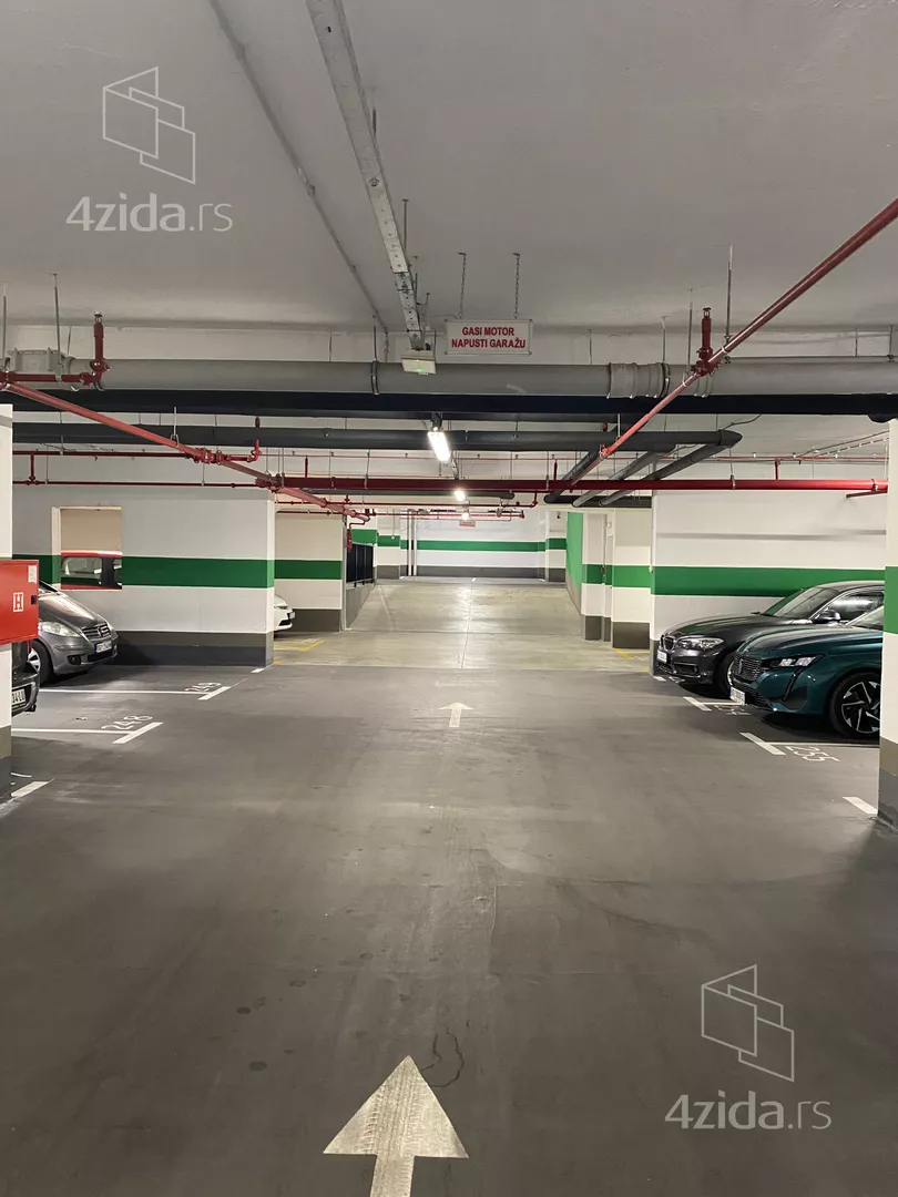 Parking | 4zida