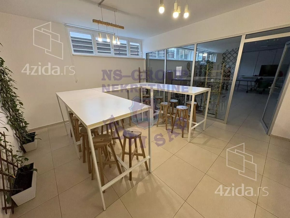 Poslovni prostor | 4zida