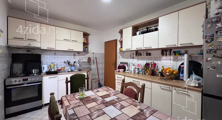 3-etažna kuća | 4zida