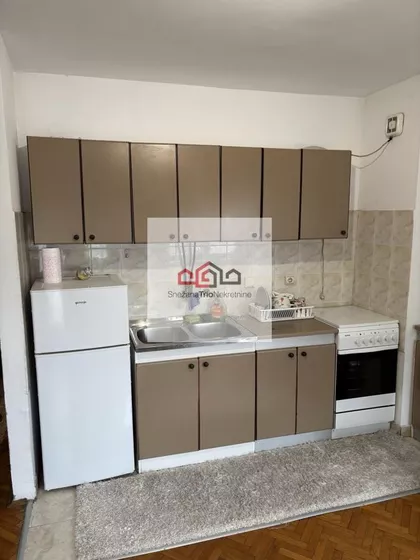 Cara Dušana | 4zida.rs