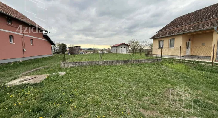 Građevinsko zemljište | 4zida