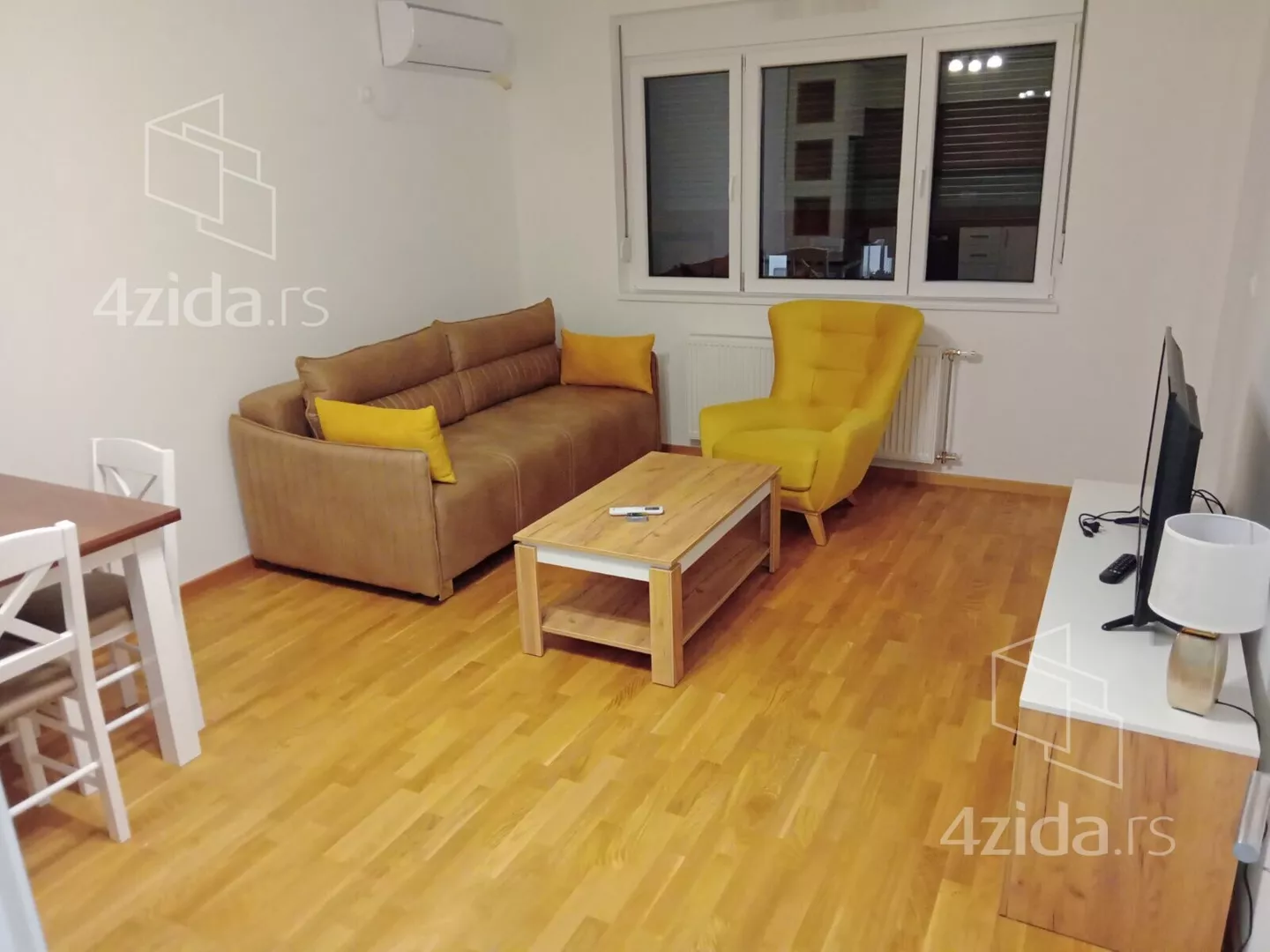 Dvoiposoban stan | 4zida