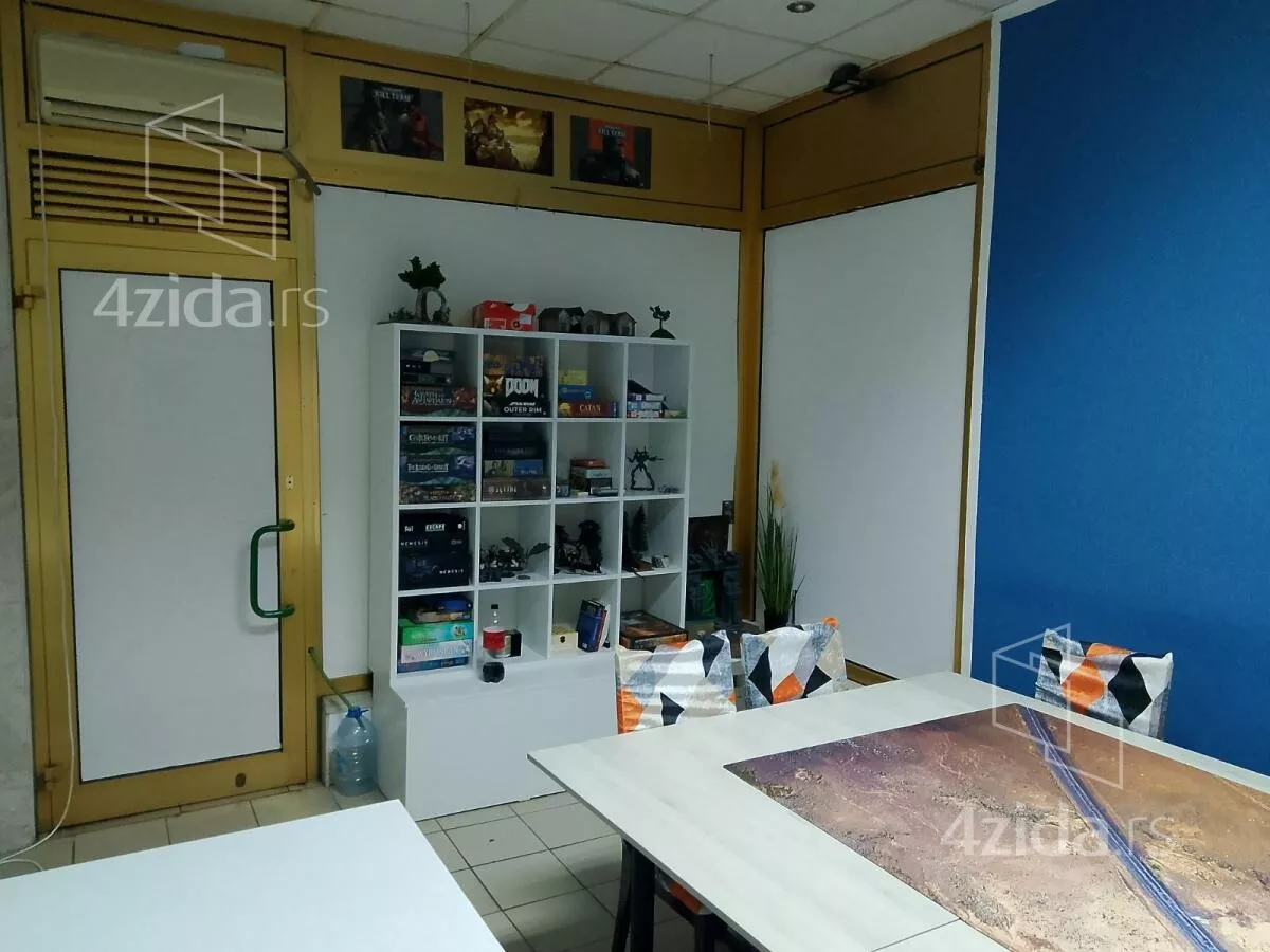 Lokal | 4zida
