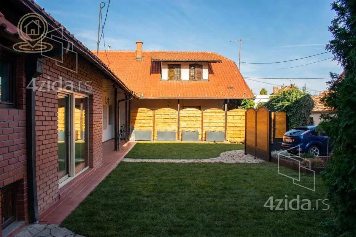 Kuća | 4zida